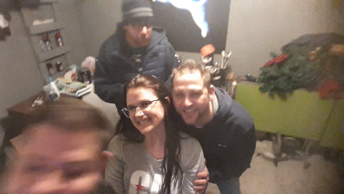 krista_122's tweet photo. Garage Party! @Brackin32 https://t.co/pI9O5wDsfj