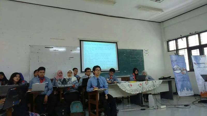 himatekkits's tweet photo. [LIVE REPORT]

Sedang berlangsung Progress Report Departement ESP yang dilaksanakan di ruang E401-E402.

#PRESP https://t.co/KHdzKwzv6B