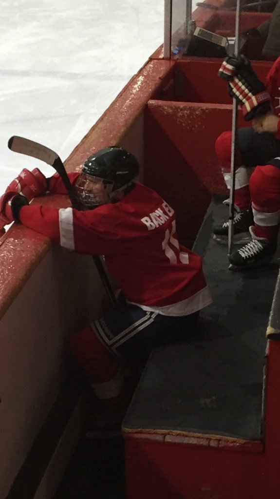 REALhrrh's tweet photo. So nice for @REALhrrh to let Midget players play with them @scottyb8787 https://t.co/58fZnc9YCP