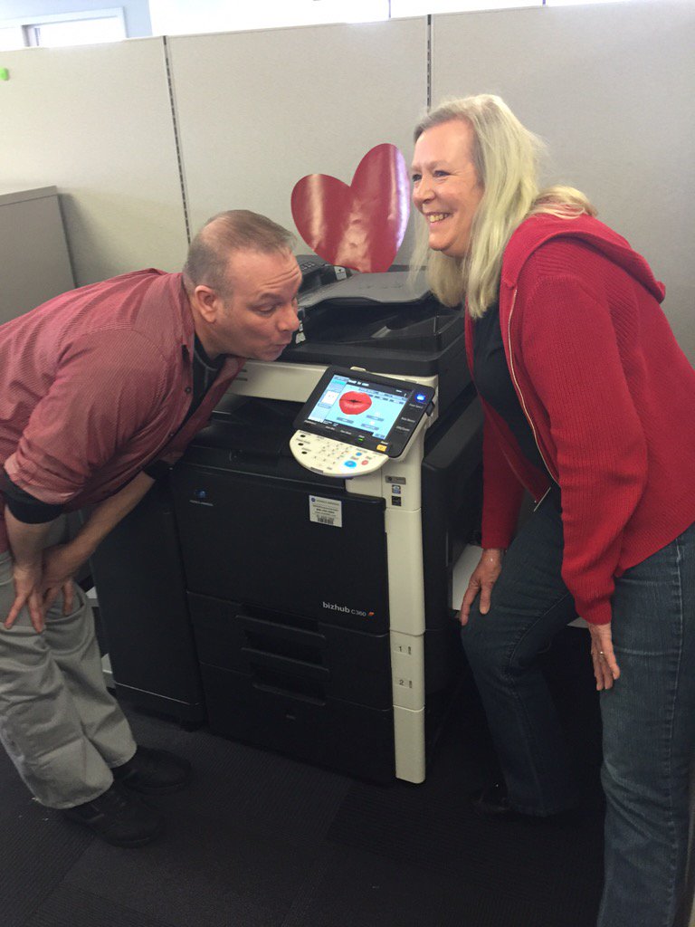 Murphym214's tweet photo. What did the bizhub say to the employees? "Will you show me some #bizhublove ?" #kmcares @KonicaMinoltaUS https://t.co/DLPMjHf4Rm