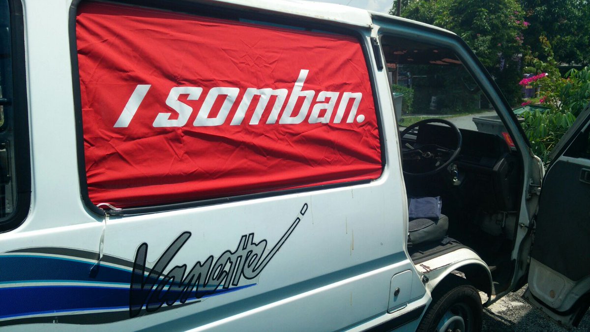 syamilafif_'s tweet photo. Off to #TwoDecadesOfRebellion Tour ! Kok jumpo pin pin lah. Huhuhu @slickfriday #SOMBAN #SlickFriday https://t.co/9sRiTK9Nfc
