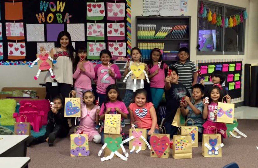 Memorial_Second's tweet photo. #SanchezClass #FriendshipParty #Bobcatscan https://t.co/Sfo4WxhVhV