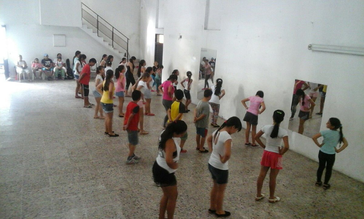 AlcaldiaRestrepo tweet media