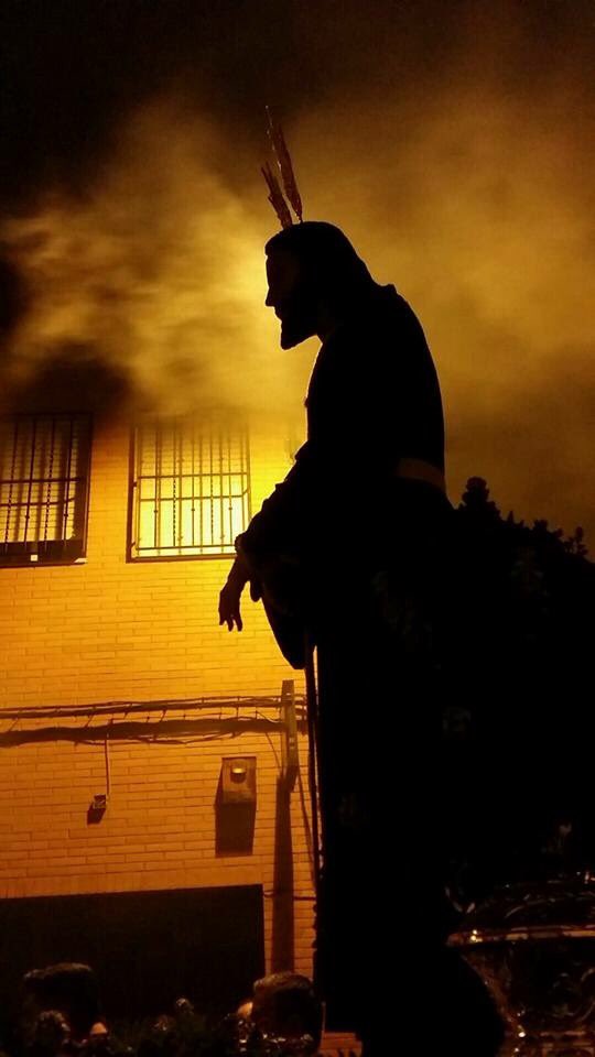 DNBellavista's tweet photo. Salud y Remedios para nuestro barrio, Bellavista. Envíanos tus fotos del Vía Crucis. https://t.co/8sYYYR3FQy