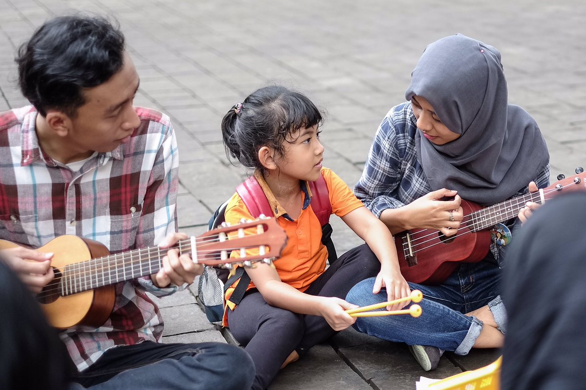 koroisthebest's tweet photo. Kelas Mocca JKT 13.02.16 @SF_JKT @swingingfriends @moccaofficial https://t.co/hcboVXLGMn