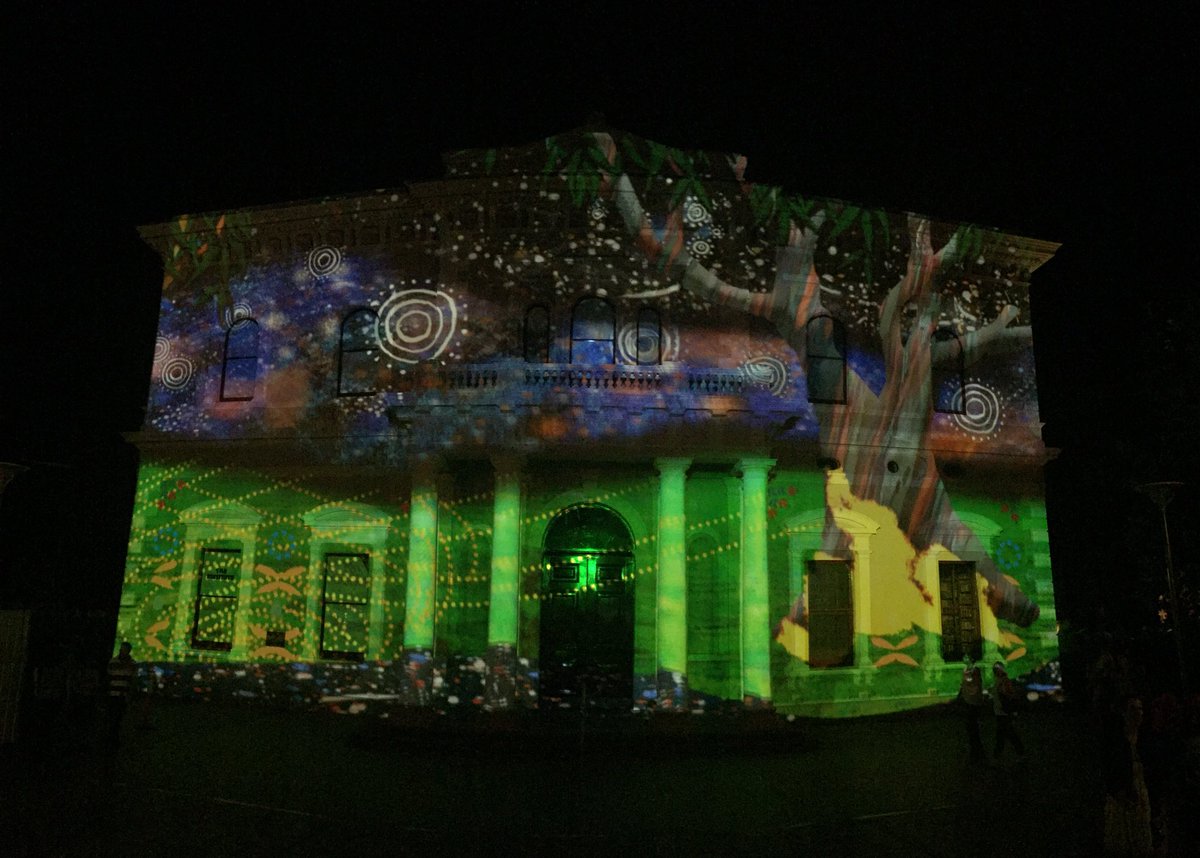David_C_Pearson's tweet photo. @adelaide_fringe #Illuminations amazing. #ADLfringe #fringeparade https://t.co/SIVMaLXMzg