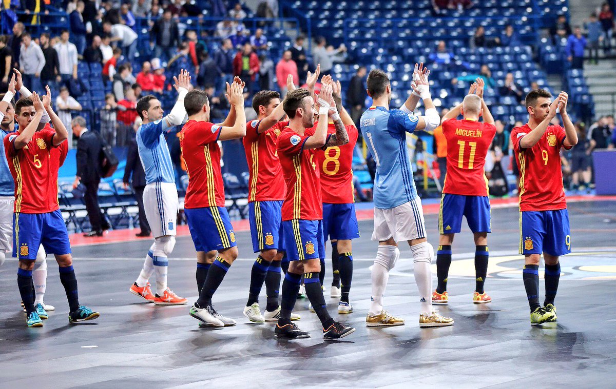 Andresit8_'s tweet photo. Solo un pasito Equipo,tras mucho tiempo soñando con este día
#VamosEspaña
💪🏼🇪🇸
¡Final! 🇷🇺 Rusia vs España 🇪🇸
21h https://t.co/qqrKYG54Vd