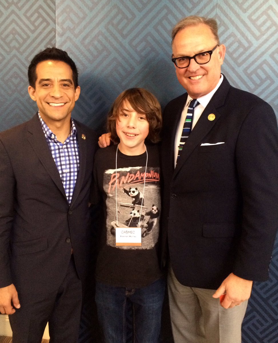 CA4Jazz's tweet photo. CA All-State MS director, Justin Padilla; MS A-S drummer, Brennan Murray;CAJ Industry Rep, Matt Johnson #CASMEC2016 https://t.co/J8fzWc2ij7