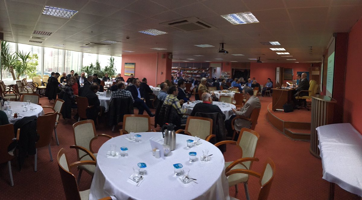 ASKON's tweet photo. Sayın Osman AKSOY'un konuşmacı olduğu "İrandaki Ekonomik Gelişmeler" konferansımız devam ediyor. https://t.co/Tk1GmvaPk9