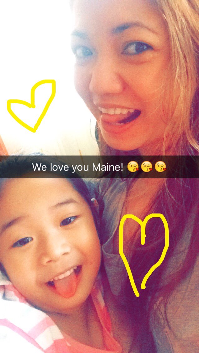 mayiealer's tweet photo. Fangirling with my niece! 😁 SnapChat to @mainedcm 😘😘 #VoteMaineFPP #KCA https://t.co/7mQfxTlPvg