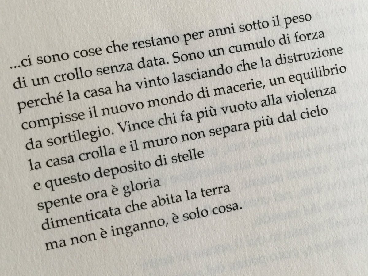Bettibu7's tweet photo. Il peso di un crollo senza data #MarioDeSantis #Sciami #misura #tempo #spazio @CasaLettori @poetarumsilva #poesia https://t.co/NPJiBtfAjG