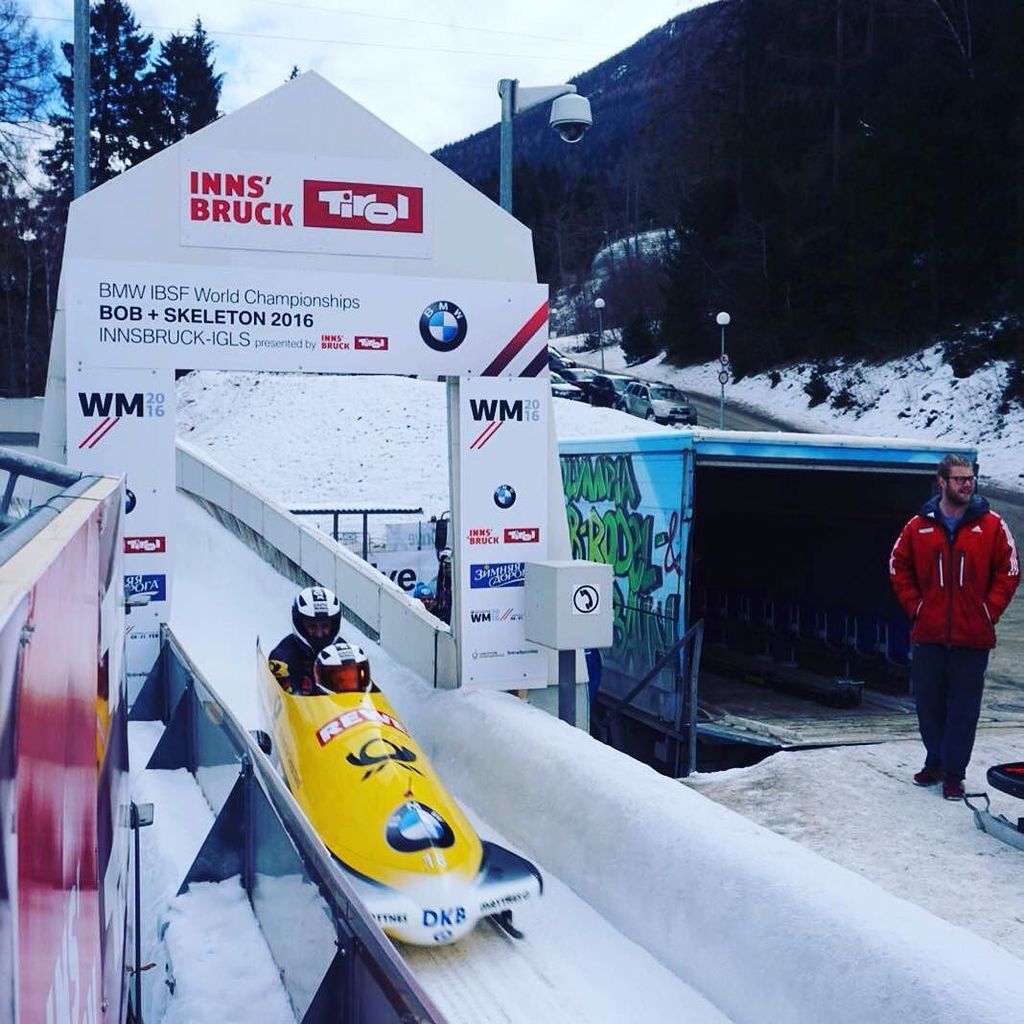 wm2016_ibk's tweet photo. +0,44 seconds away from first @bobteamarndt #wm2016ibk https://t.co/mkamlEbh6s https://t.co/dylYW6KI7H
