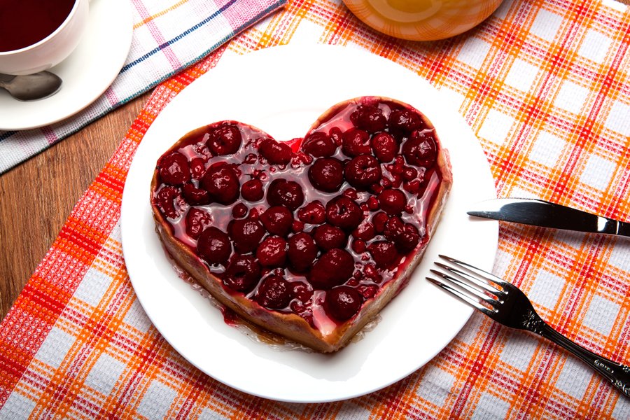 SalYMortero's tweet photo. #Postres #gourmet para #SanValentín: sorprende a tu pareja y...¡#cocina con mucho amor! ➻ https://t.co/iU683kWn9W https://t.co/TJW59RZW90