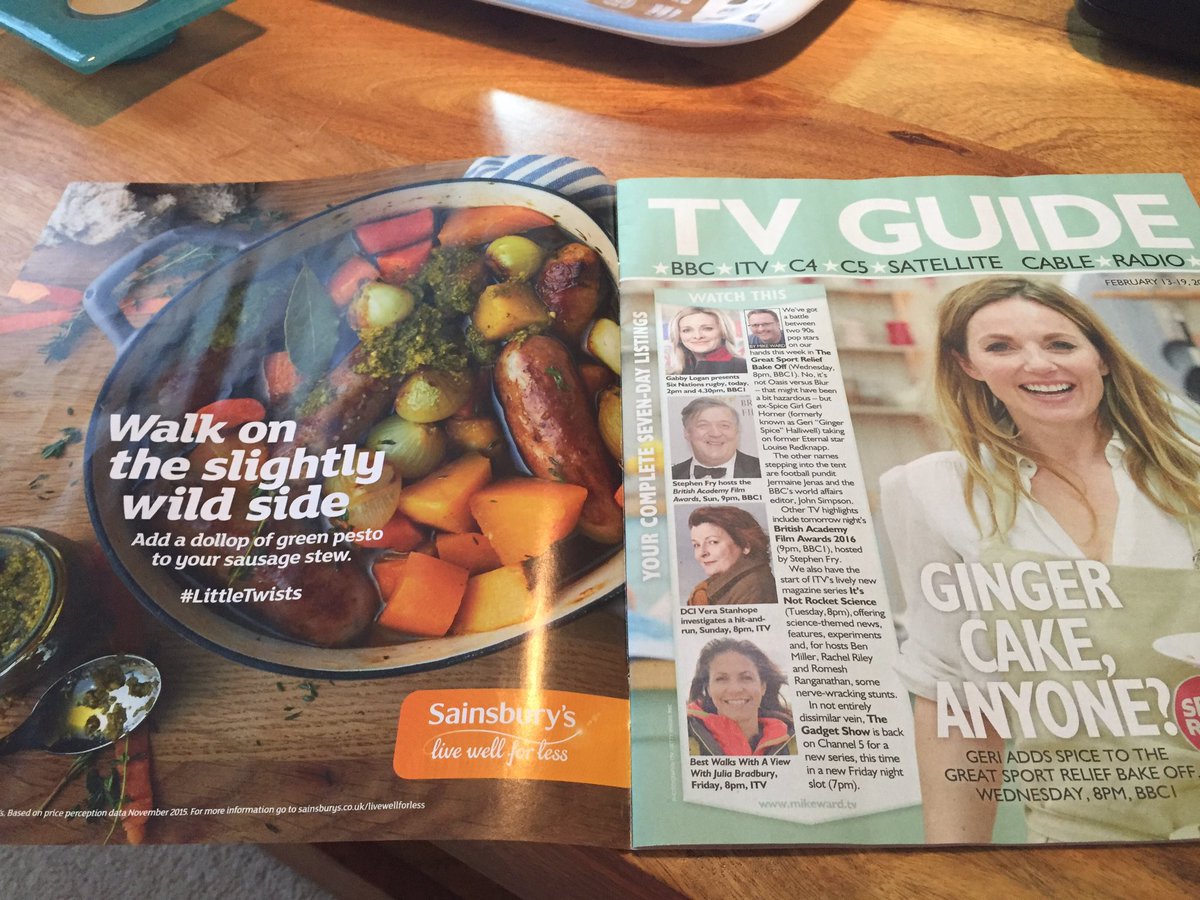 Think someone forgot to put the main part of the <a href="/Daily_Express/">Daily Express</a> magazine in today, only the TV guide #fail #oops
