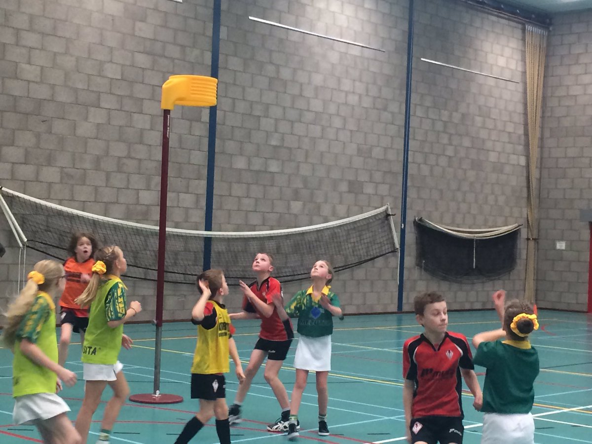 JCKVHarkema's tweet photo. Spannende wedstrijd E1 @KVHarkema Ruststand 1-1 https://t.co/CH6ze3TxVY