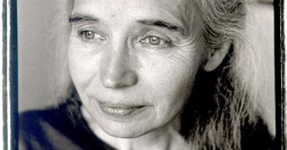 SOS_Racisme's tweet photo. Une petite voix mais une grande force d'esprit ! #AlisondesForges #Rwanda #droitshumains https://t.co/DjeC9gK6dI