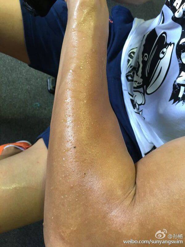 SunYang1201's tweet photo. New Weibo!
#SunYang #孙杨 #swimming #sport #Rio2016 #olympics #training #champion #swimmer#pool #speedo #swim https://t.co/9lVK13UoLD
