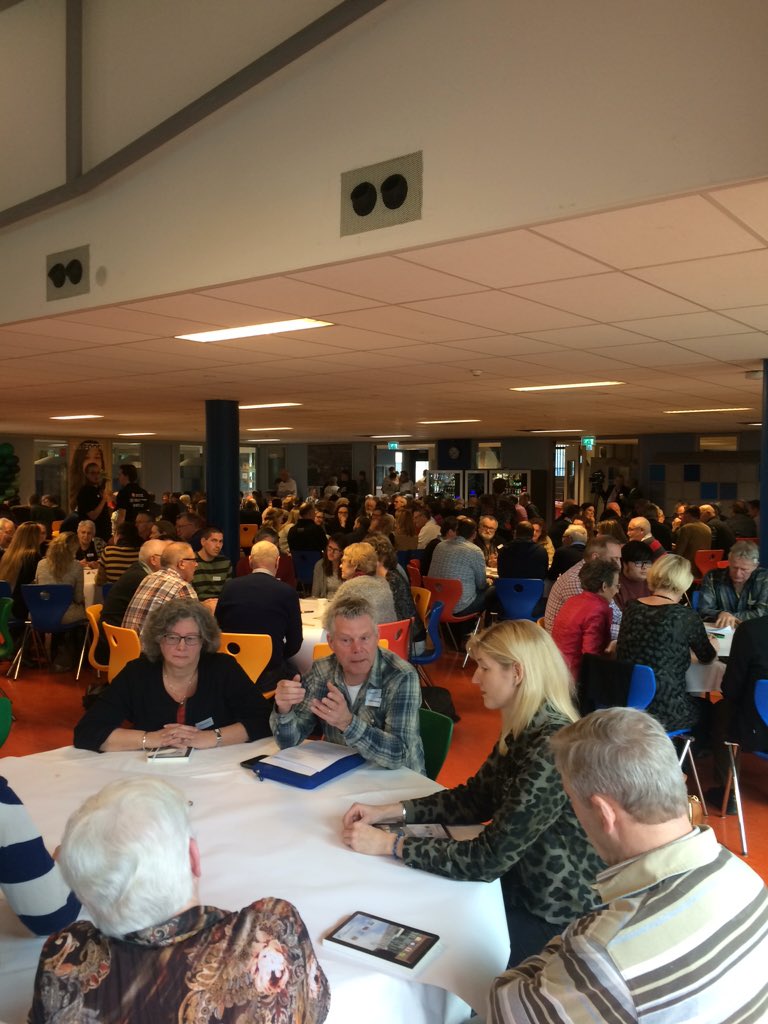 Dag meekijken bij #H300. Ruim 300 inwoners van Heerhugowaard praten over hun gemeente #burgerparticipatie