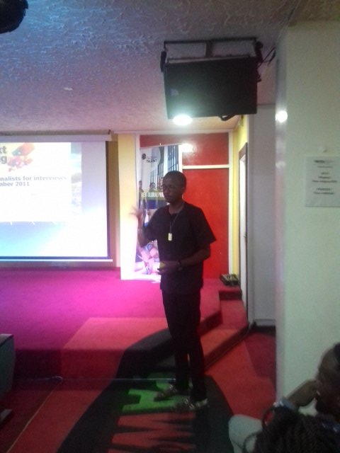 AIESECUON's tweet photo. @Simon2Kioko sharing his story #justplan #StrategyDay https://t.co/7jE9DoQgqS