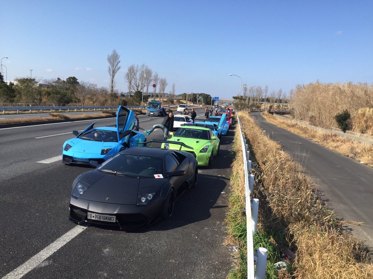 LBworks5's tweet photo. 先日のツーリングの様子です！

#LBworks #LBperformance #libertywalk #Lamborghini #aventador 
#NISSANGTR https://t.co/SmCDX1ca7K