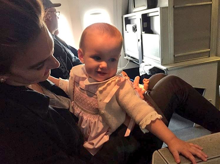 ウタ ハマーさんちのハーパーちゃんは腕も長いけど 手も赤ちゃんにしては凄く大きいし 顔 もアミハマくんなので 育っていくサイズ感と顔を想像出来てしまうし Dnaの凄さを感じるよね T Co Nog3vnkoyk