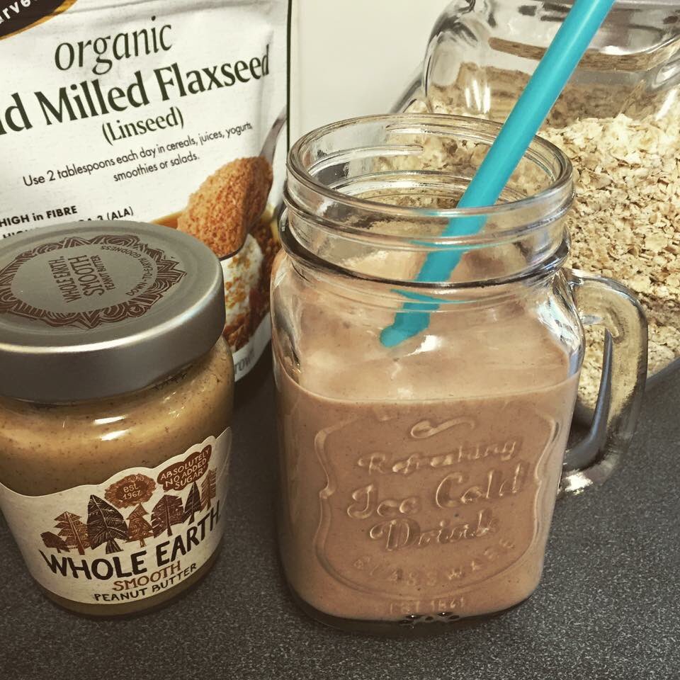 behealthy_beyou's tweet photo. Snickers flavour smoothie🍫🍨😍 All on plan &amp; soooo yum!💛❤️

Happy Saturday☀️ https://t.co/FgSfkMKZ5D