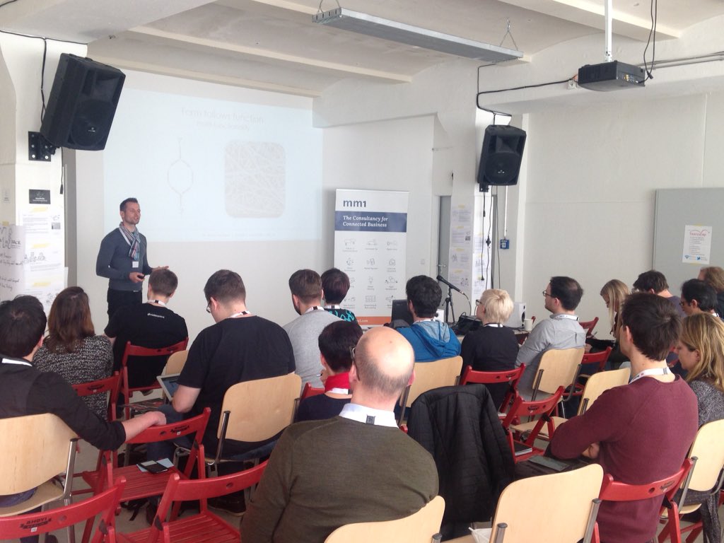 leancamp's tweet photo. @leancamp in action #leancampbln #sessions #getinspired #validatingideas #culturemapping #leanstartup #biomimicry https://t.co/fQ3tltmBAs
