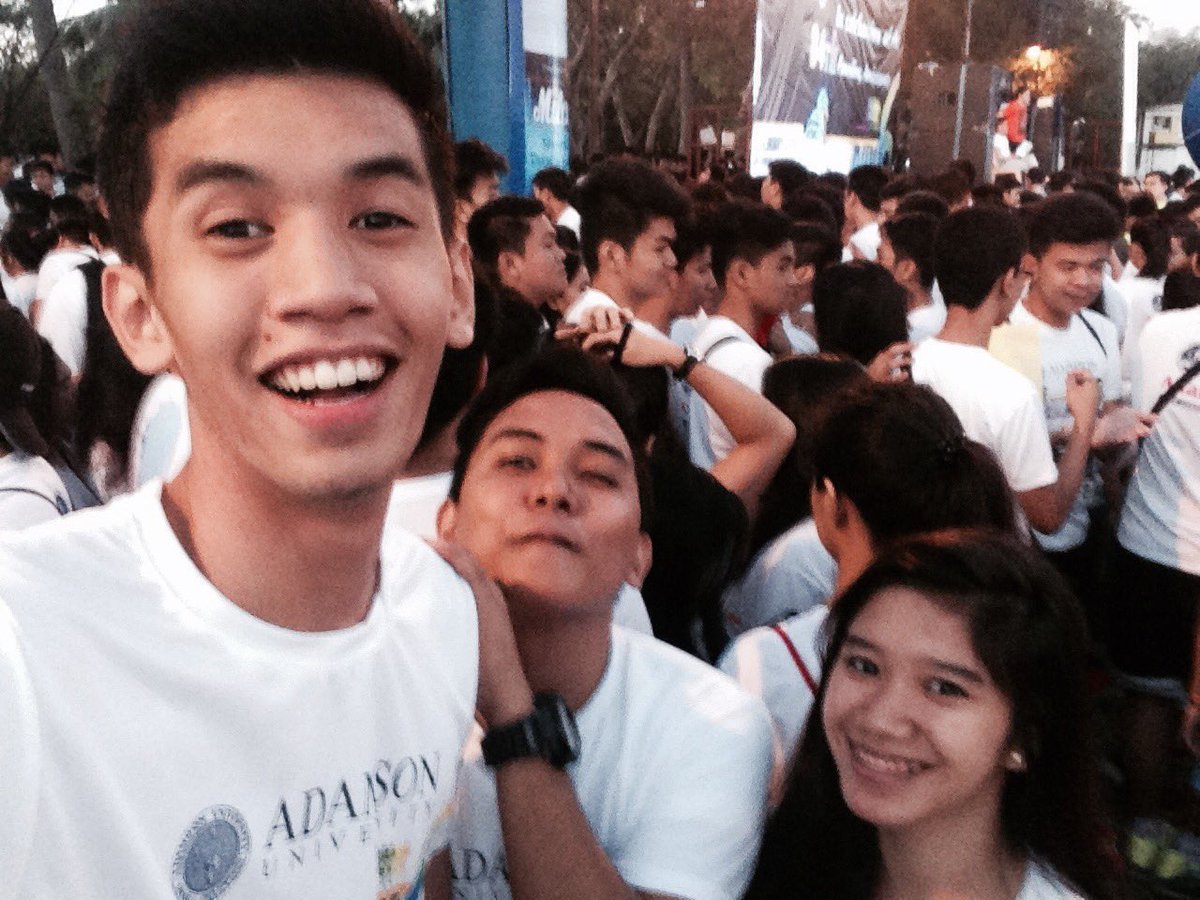fayechristinee's tweet photo. hi @fayearianneee @Isaac_Russell11 @heeljoseph @CaJoJo19 ππΌ #FalconRun6 https://t.co/MVxQL3GiO0