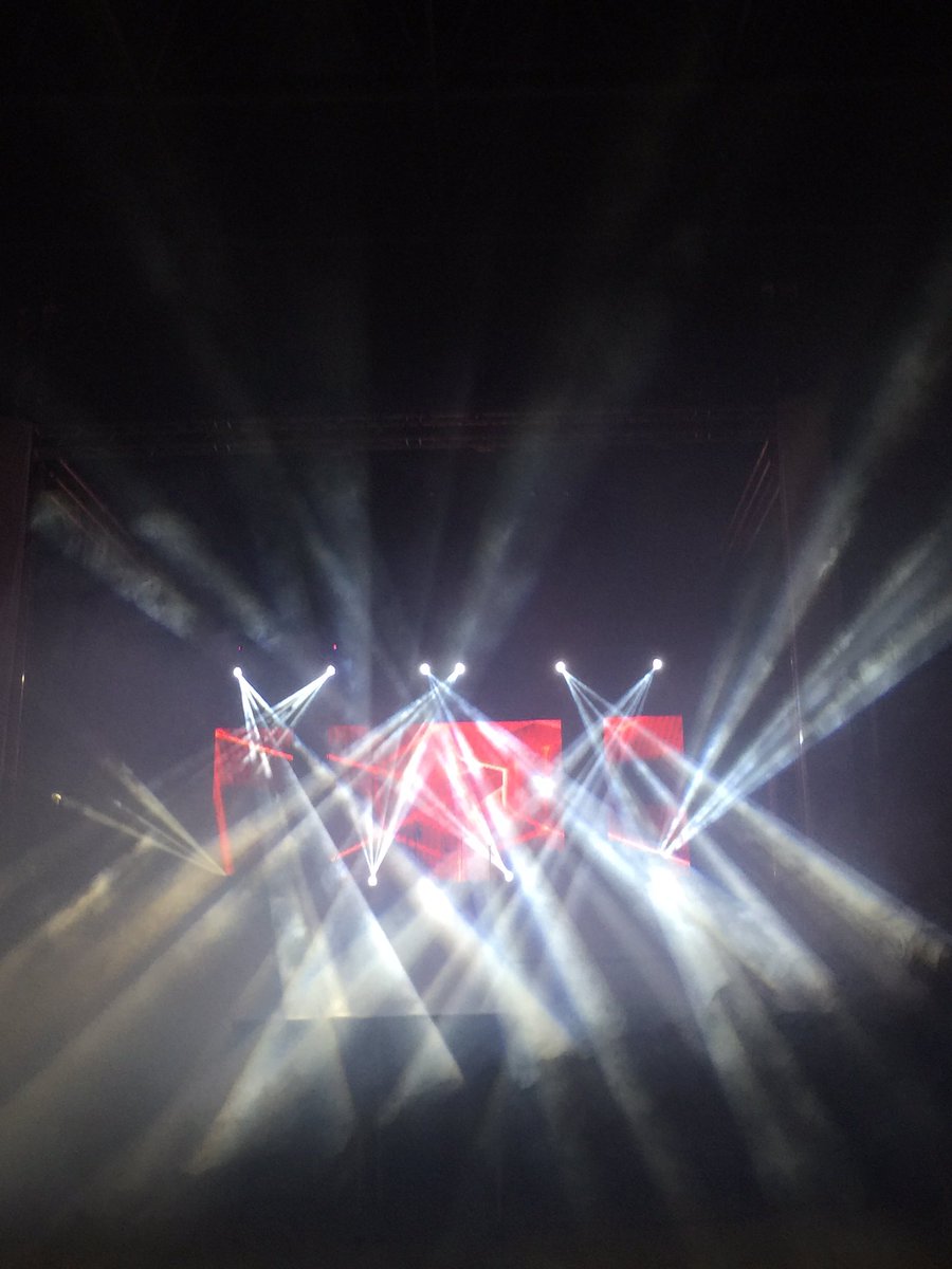 _AndyyLucas_'s tweet photo. Llego el día de empezar la gira IMPARABLE.plaza SAN Antonio (CÁDIZ),22:30.os esperamos. https://t.co/CIv6RoG0YB