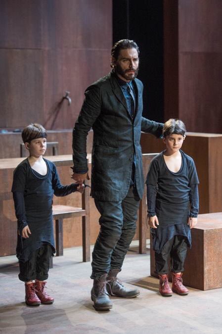 Medea. Euripide. Mercoledì 17. Ore 21. Napoli. Teatro Mercadante. Per 2 settimane!