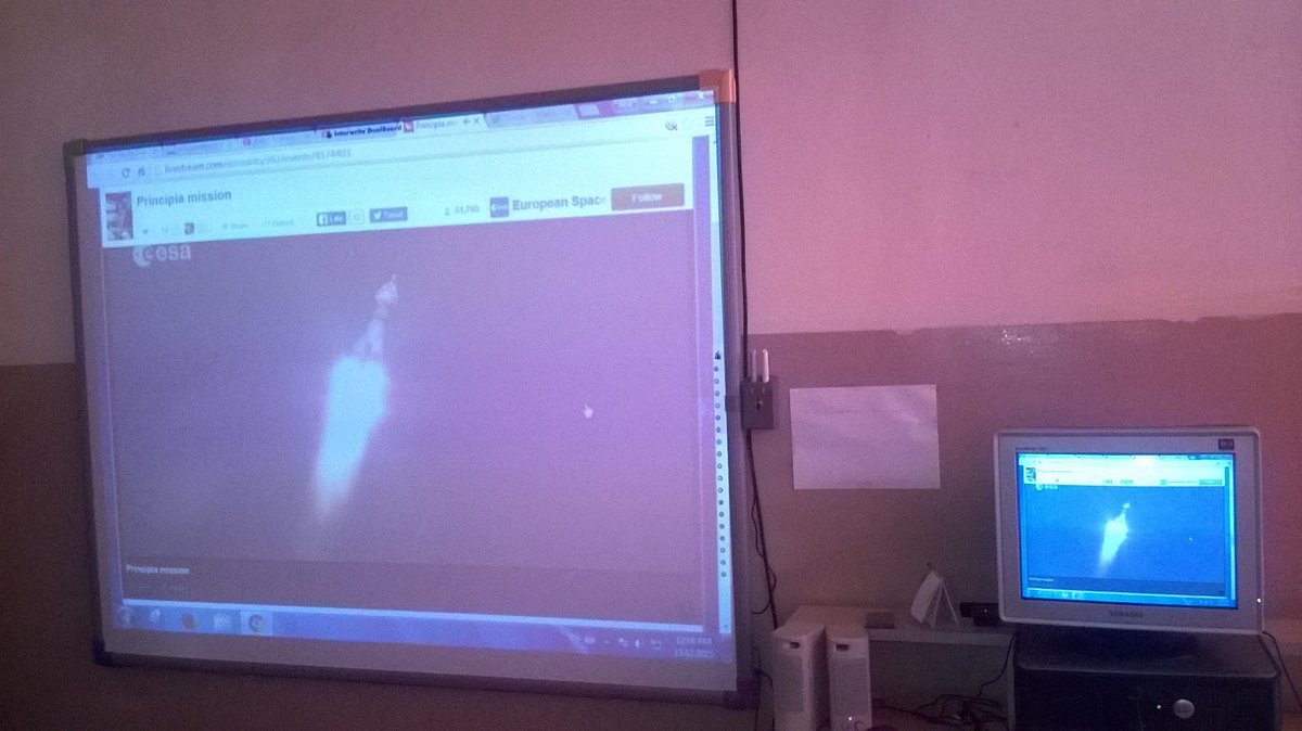 Natasa_nat11's tweet photo. Watching @astro_timpeake liftoff as final #astrosciencechallenge task https://t.co/DDwiNtVNpZ #MEDIAinSTEM https://t.co/RqoHBnAwcg