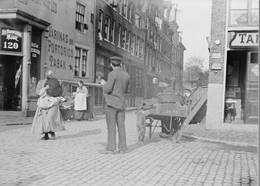 Westerstraat, hoek Tweede Boomdwarsstraat #Amsterdam 1905 Fotograaf J.L. Scherpenisse © SA #Jordaan