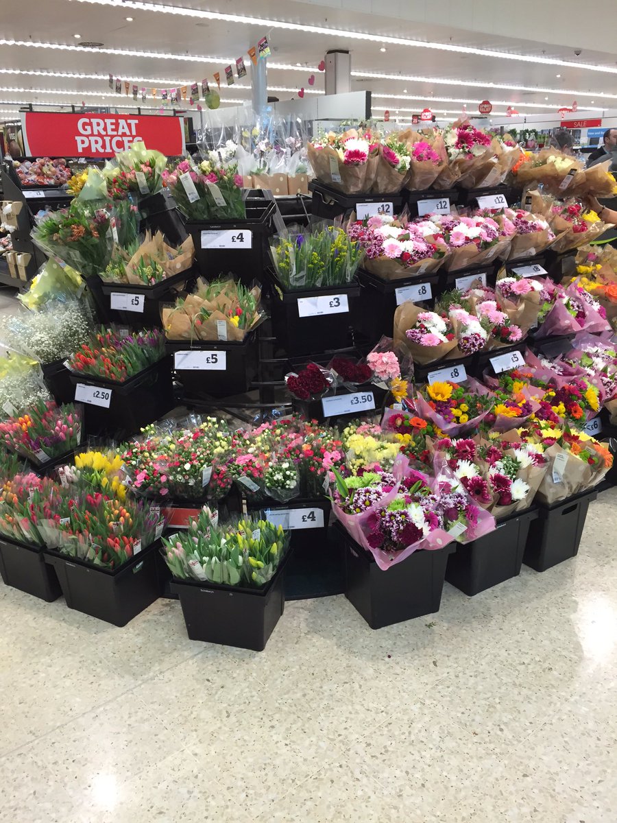 DanielPitchard's tweet photo. We have a huge range of flowers and roses at # Sainsburys StrandRoad for all you romantics! https://t.co/oPf9c8BdxR