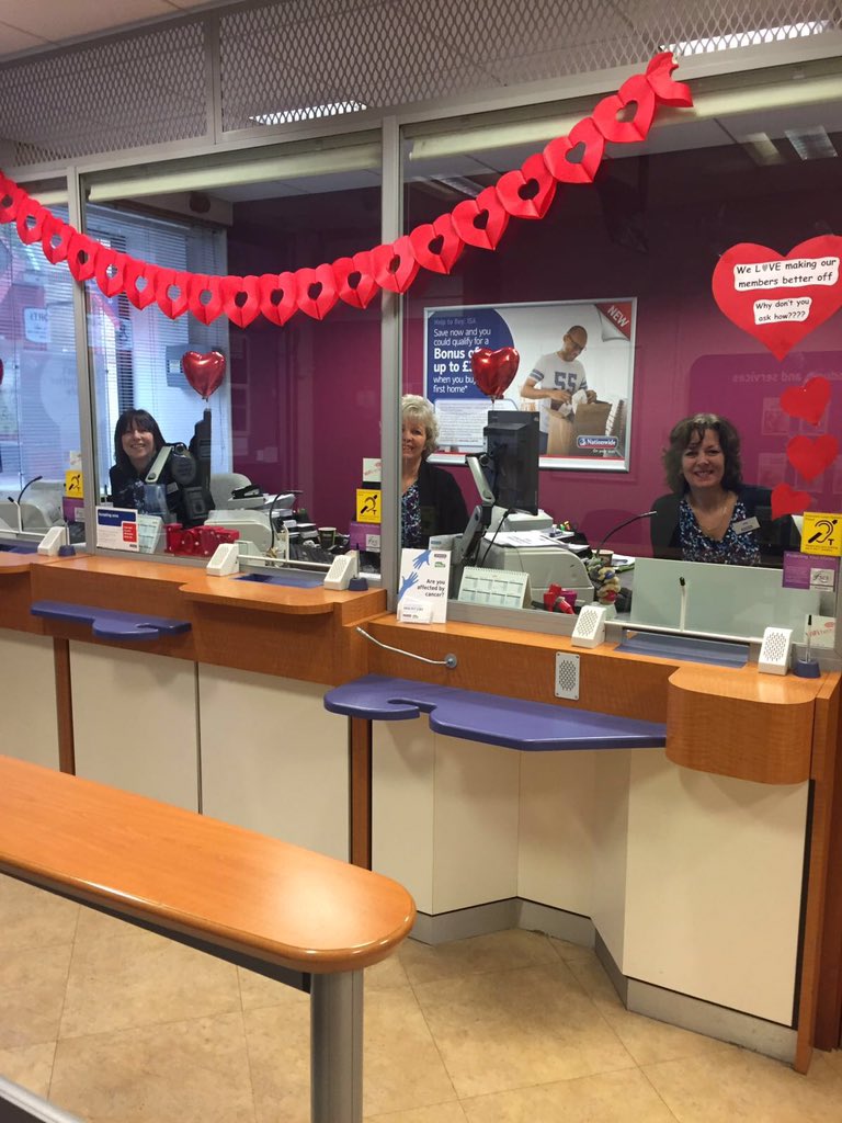 PapworthMel's tweet photo. @NBSEastern @NormanKimber @MarkBJ111 Bourne Beauts spreading the L❤️VE today #we❤️makingmembersbetteroff https://t.co/b4g8W0PxbG