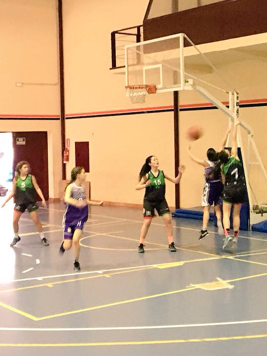 SanAntonioCc's tweet photo. Final cadete femenino: Sagrado San Antonio 72 - CBF San José 28. Bravo chicas! @Caceres_Basket https://t.co/Y3PPXy0q97