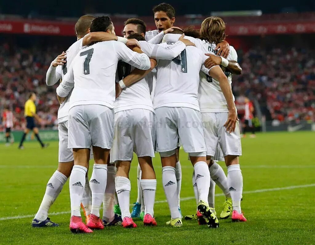 javigarciabz's tweet photo. Corazón partido pero hoy solo vale ganar #HALAMADRID #VAMOSREAAAL 💪💪💪 https://t.co/vX3eihW1T1