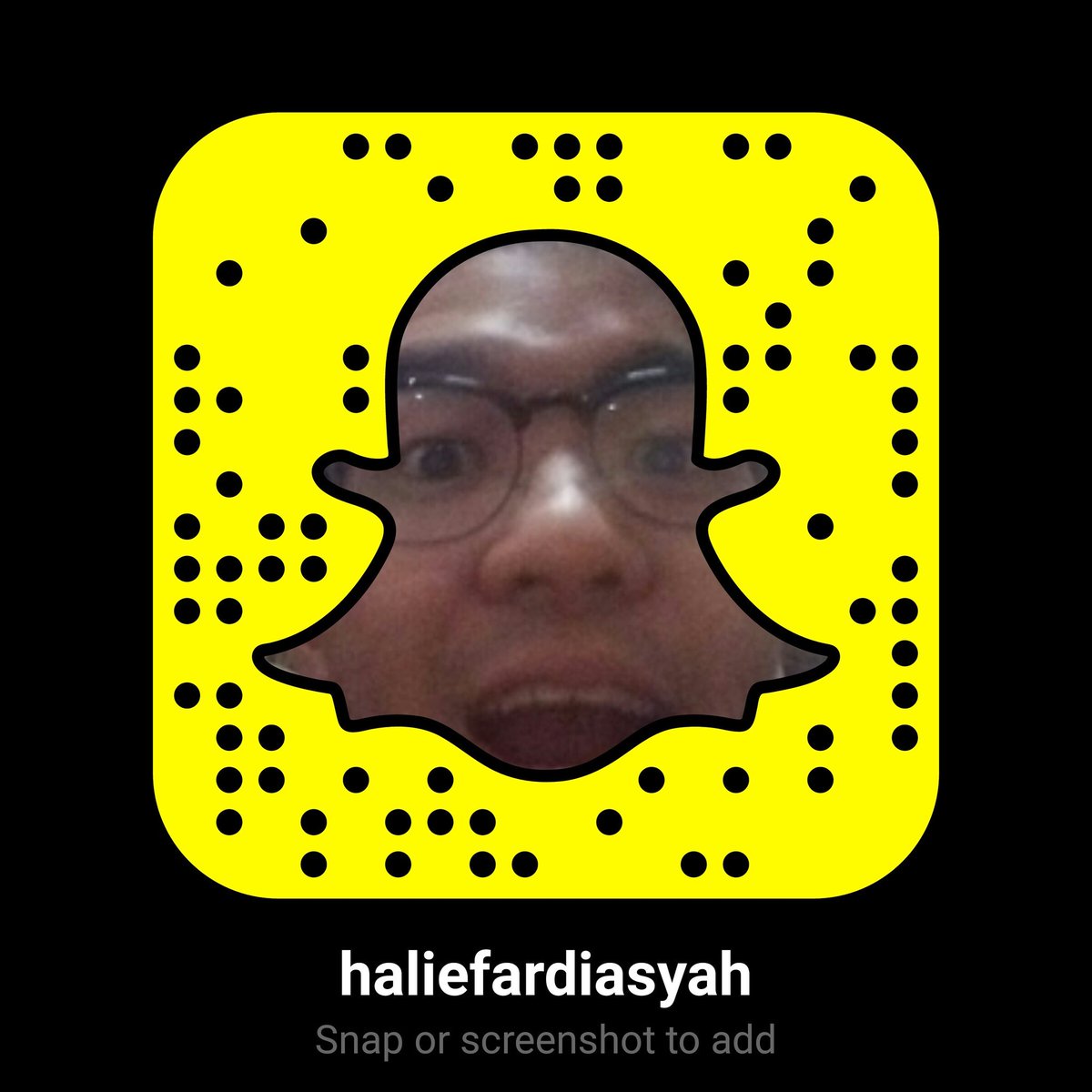 halief's tweet photo. Add my @Snapchat now to see a Meet & Greet w/ @youarestars plus snippets of the gig before it disappears! #STARSJKT https://t.co/umoAW0Jps9
