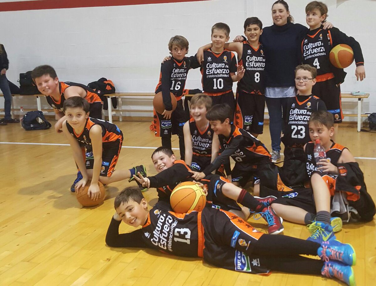 LAlqueriaVBC's tweet photo. Benjamín masculino Azul 60-18 Padre Catalá
Jce: Lucas Sanchis-Bayarri https://t.co/PqmW1V0dOd