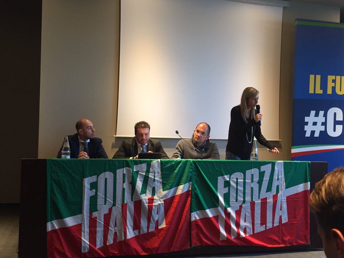 92_pietro's tweet photo. #costruiamolo @FI_Giovani c'è #avanti tutta @tripodimaria @AngieCalabria @MazzacuratiV @DoreFabrizio @BrigatiNicolas https://t.co/obr62VET5l