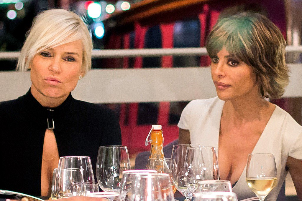 BravoTV's tweet photo. Yolanda Foster and Lisa Rinna Face Off on Twitter Over Bella and Anwar's Lyme Disease https://t.co/2lmAoKqGbv https://t.co/NbcIZhCpCw