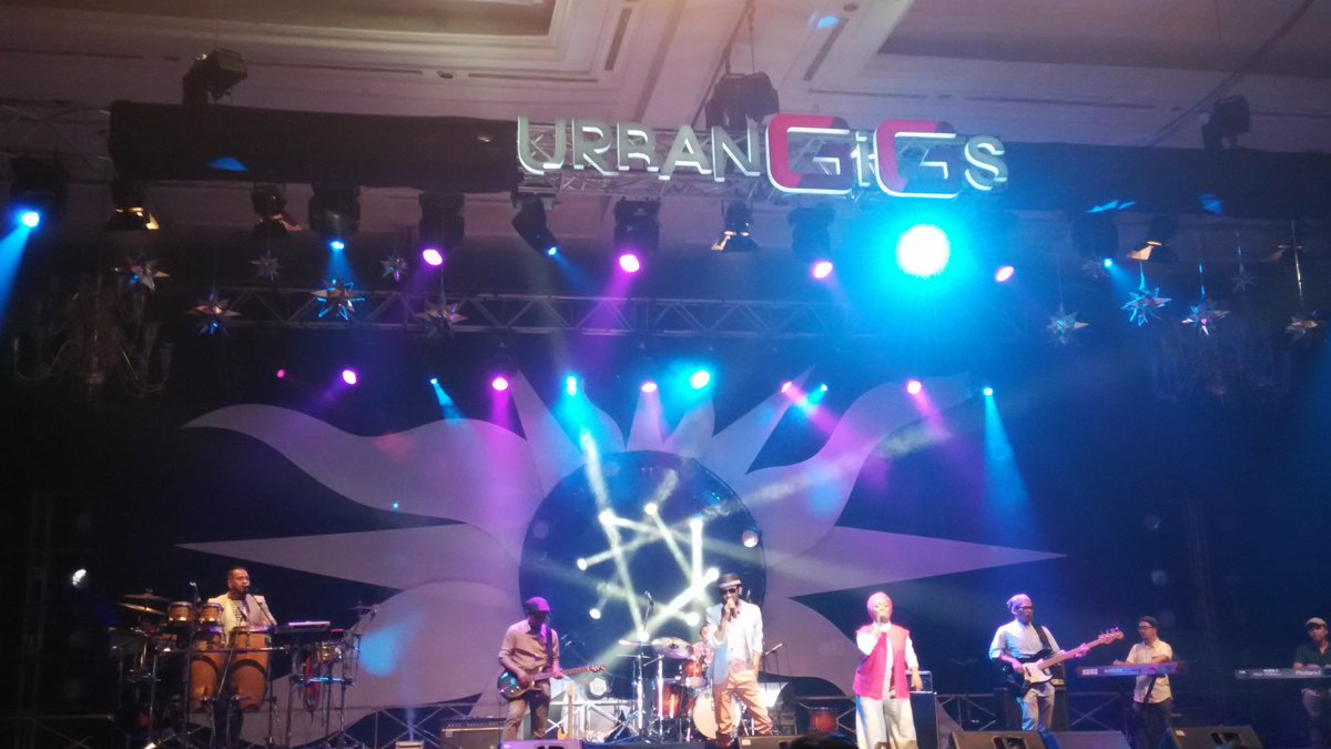 merchmaniacs's tweet image. @thegrooveindo Live in Passion Area ,Promoted by @Berlian_ENT  #KahitnaLOVEfestival #MMLivetweet #MMmedia