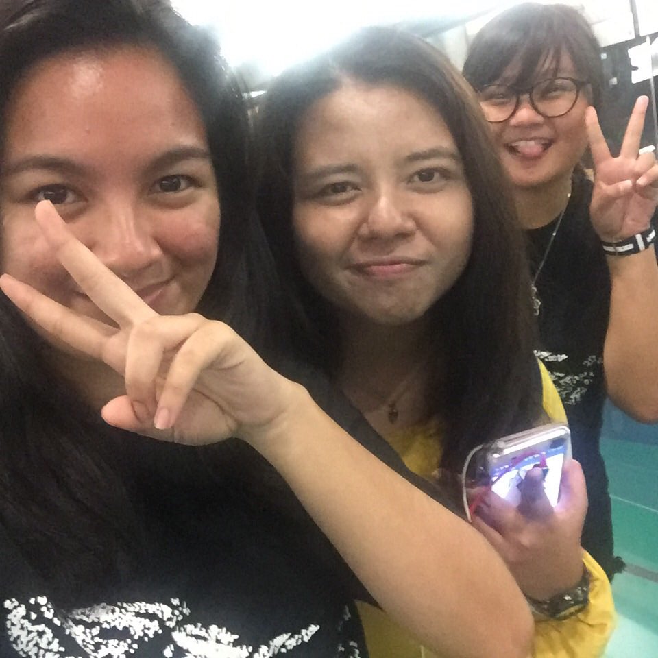 cutely_jimin's tweet photo. #InternetFriendsDay to concert buddies 😎 so glad i met u guys! cheers to more concerts tgt 🍻 @oppajinjja @itzazukim https://t.co/LOjumoGB6J