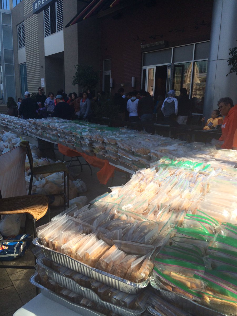 realAustinYork's tweet image. The fruits of the labor #feedthecity #tangotab