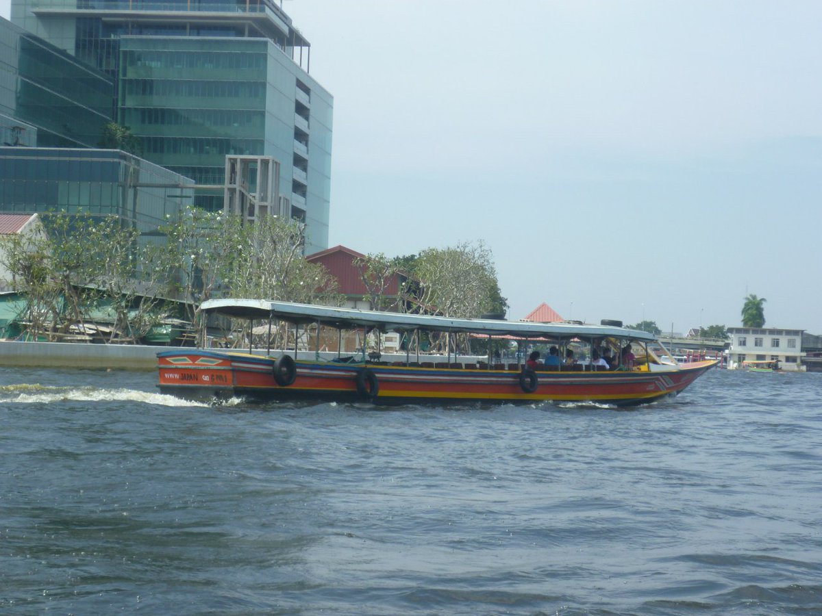 howliasi86's tweet image. #flightsonline book flight tickets online