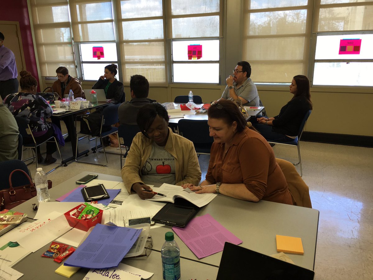 MDC_DeanSOE's tweet photo. @mdcps_profdev #PLST2015 
Teacher-Driven Observations-collaboration grounded in what occurs in our classrooms. https://t.co/sB07E3Acg4