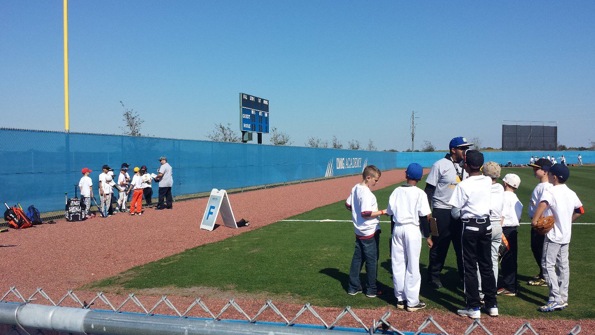 DavidMaloni's tweet image. Getting ready for games #ketchlikecutch #heinzprocamp