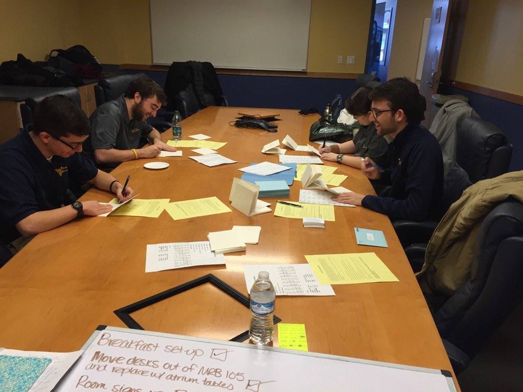 WVUCate's tweet photo. On weekend events, if you're a volunteer who isn't busy, you write cards to prospective students! @wvustatler https://t.co/VIBqNKkt8R