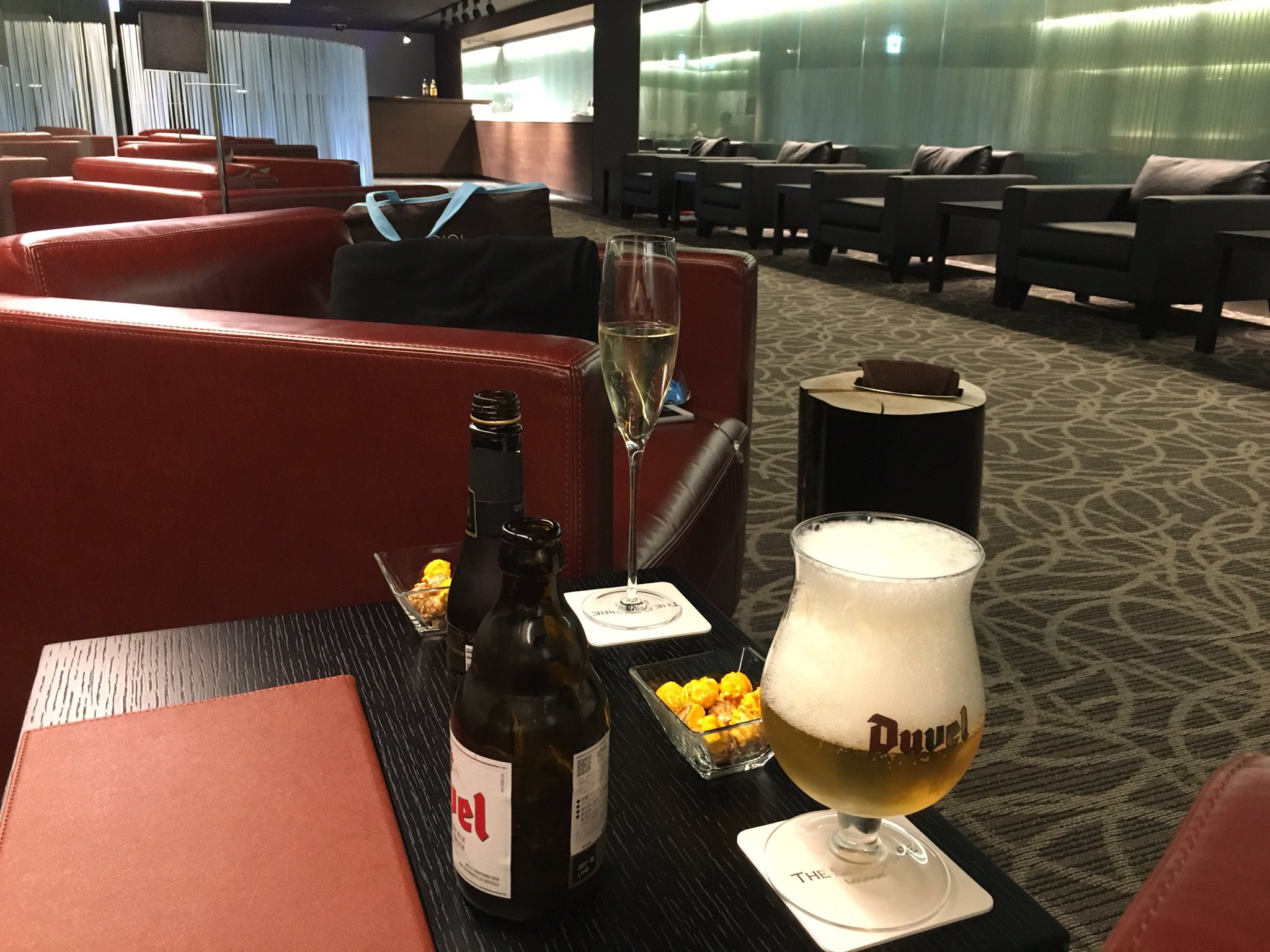 大場 勇哉 Pa Twitter グランドエグゼクティブシートというウェルカムドリンクとかが出てくるすごいやつでオデッセイを見ました いろいろ凄すぎた そして惑星チョコももらった T Co Gpofa5wuzn 大場 勇哉 Pa Twitter グランドエグゼクティブシートというウェルカムドリンクとかが出てくるすごいやつでオデッセイを見ました いろいろ凄すぎた そして惑星チョコももらった T Co Gpofa5wuzn