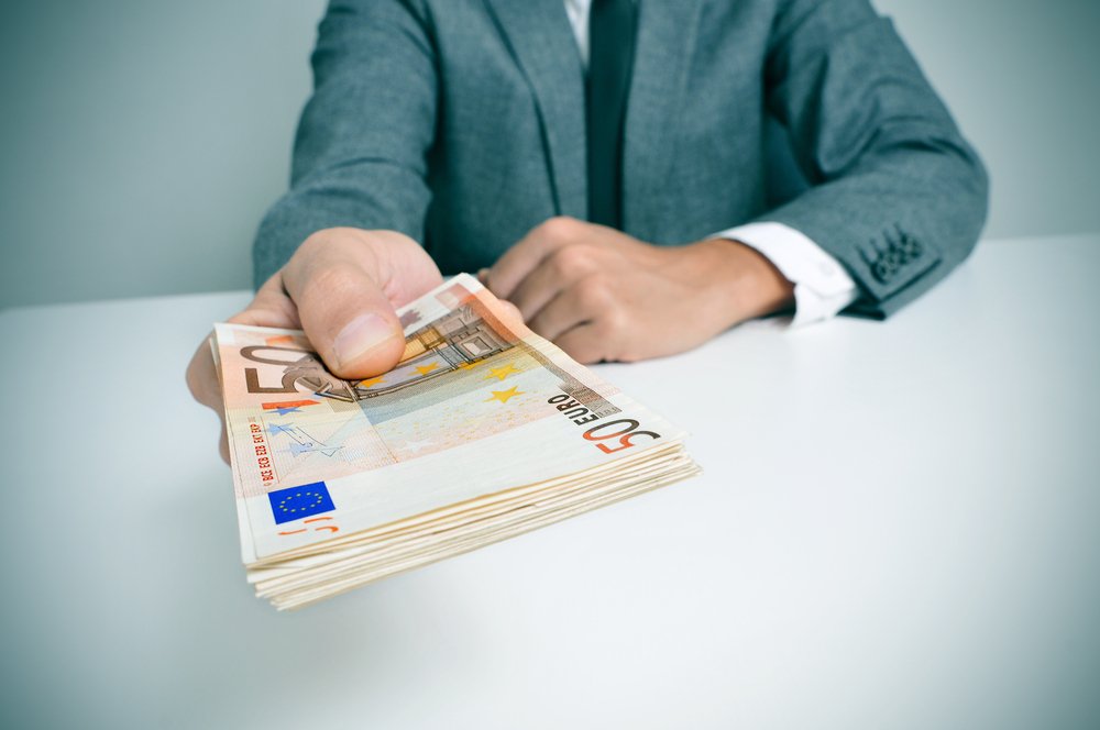 PowaTagFR's tweet photo. Barzahlen rend possible le paiement en espèces... en ligne 

https://t.co/sNlVNE5V5z https://t.co/tsTAvho3Fp
