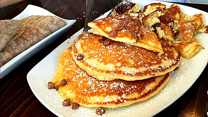 CharityDine's tweet image. Enjoy your yummiest breakfast @_cafev &amp;amp; save your pocket by using gift certificates from #CharityDine #Charity #food